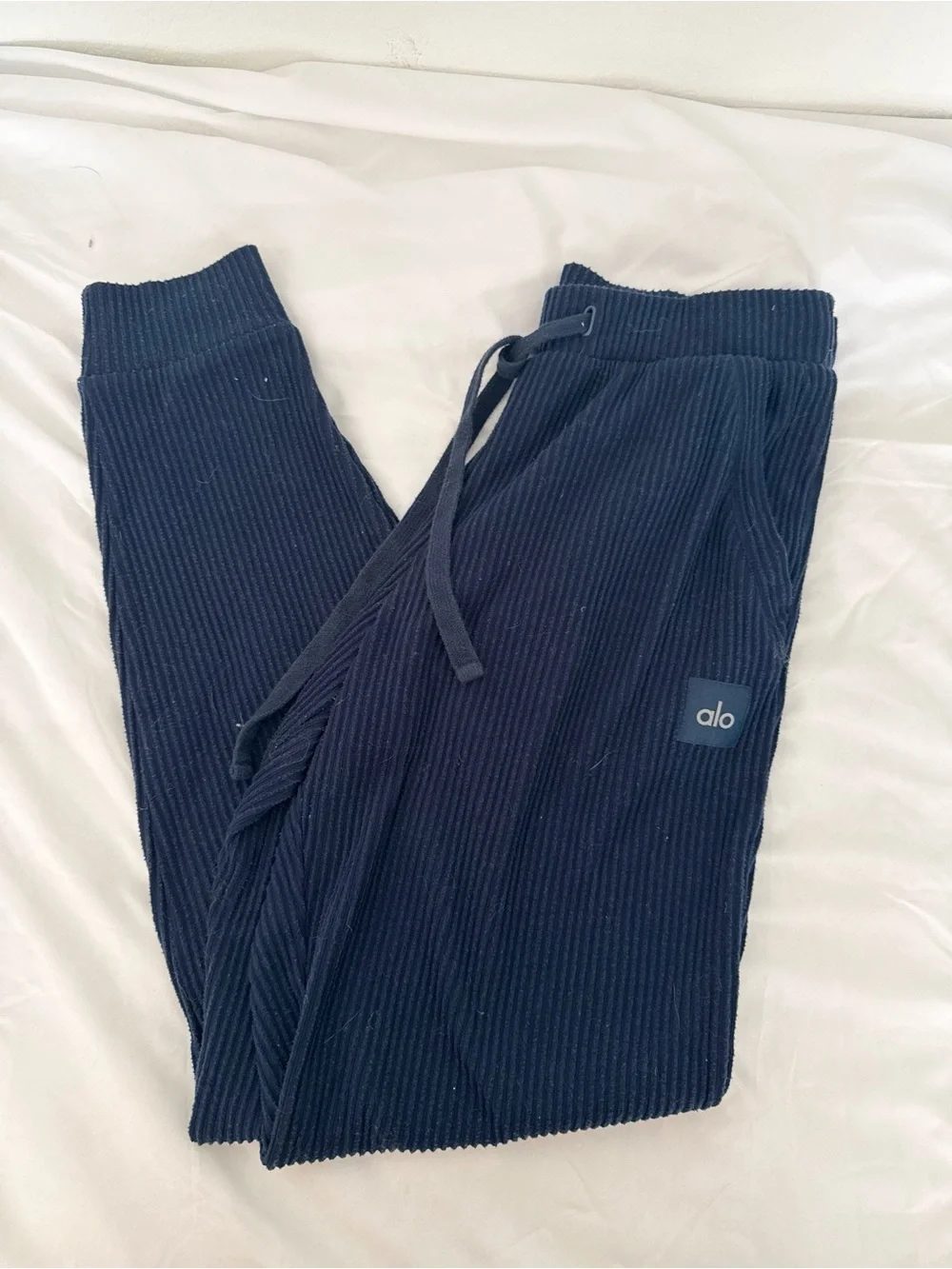 ALO Yoga Navy Ribbed Jogger Pants